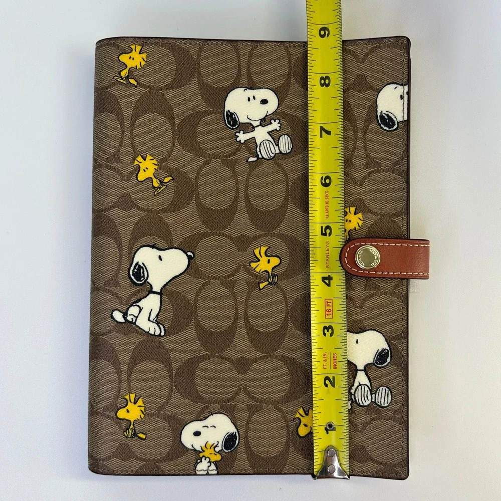 Coach peanuts snoopy